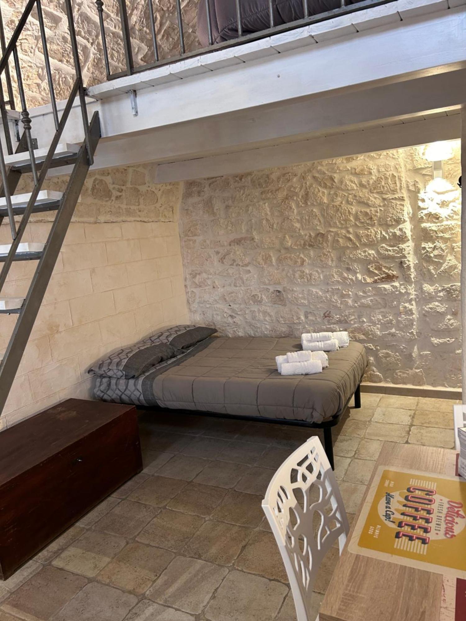 La 13 Guest House Остуни Экстерьер фото
